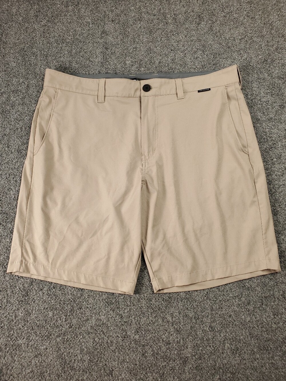 Travis Mathew Wanderlust 9 Inch Shorts 36 Micro Ripstop Khaki Golf Heater Series